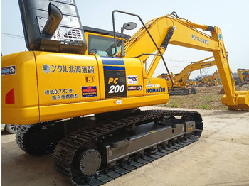 Pelle sur chenille KOMATSU PC200-8
