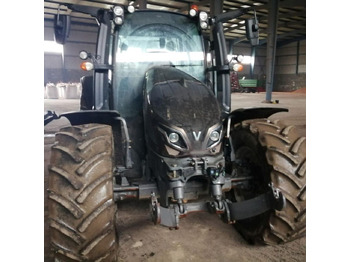 Tracteur agricole Valtra G, 135, Versu: photos 2