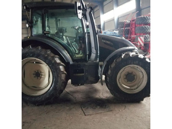 Tracteur agricole Valtra G, 135, Versu: photos 5