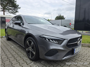 Voiture à hayon MERCEDES-BENZ