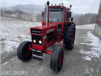 Tracteur agricole VOLVO