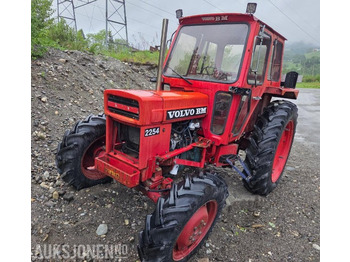 Tracteur agricole VOLVO