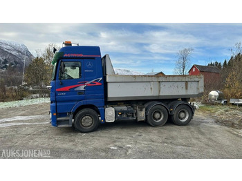 Camion benne MERCEDES-BENZ