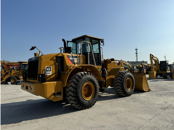Chargeuse sur pneus CATERPILLAR 966F