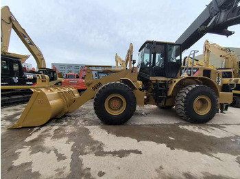 Chargeuse sur pneus CATERPILLAR 966H