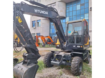 Pelle sur pneus Hyundai HW60  excavator: photos 2