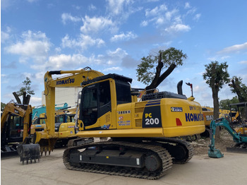 Pelle sur chenille KOMATSU PC200-8