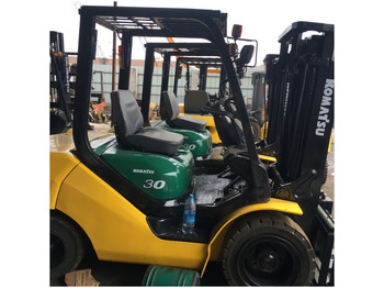 Chariot élévateur diesel KOMATSU