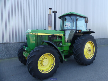 Tracteur agricole JOHN DEERE 4055 Series