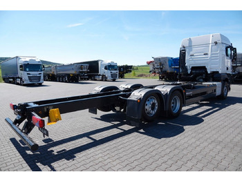 Tracteur routier MAN TGX 26.520 / 6x2 / RAMA DŁ. 9,1M / OŚ PODNOSZONA: photos 3