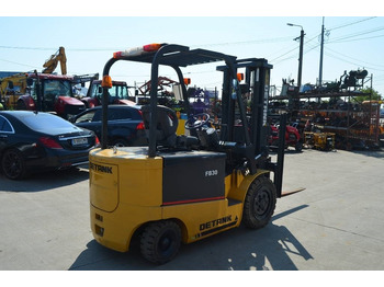 Crédit-bail de Detank FB30  Detank FB30: photos 3