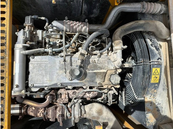 Pelle sur chenille JCB JS 240 N LC: photos 3