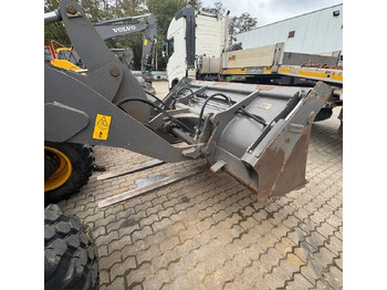 Chargeuse sur pneus Volvo L 35 G: photos 5