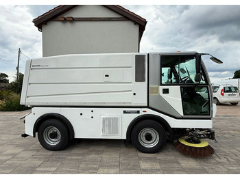 Crédit-bail de Inny Bucher Citycat 5000 Inny Bucher Citycat 5000: photos 4 Crédit-bail de Inny Bucher Citycat 5000 Inny Bucher Citycat 5000: photos 4