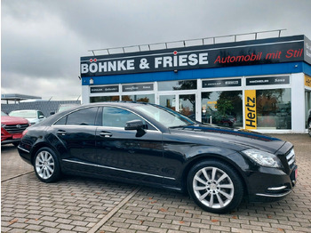 Berline MERCEDES-BENZ