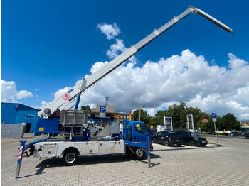 Camion grue MITSUBISHI