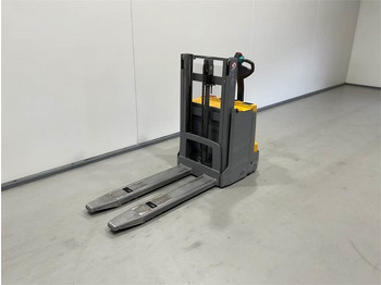 Gerbeur Jungheinrich EJD 118: photos 4 Gerbeur Jungheinrich EJD 118: photos 4