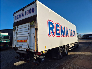 Camion frigorifique DAF CF 330 // 2 compartments / Cold/freeze: photos 5 Camion frigorifique DAF CF 330 // 2 compartments / Cold/freeze: photos 5