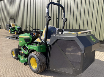 Crédit-bail de  John Deere X950R ride on mower John Deere X950R ride on mower: photos 3