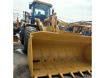 Chargeuse sur pneus CATERPILLAR 966H