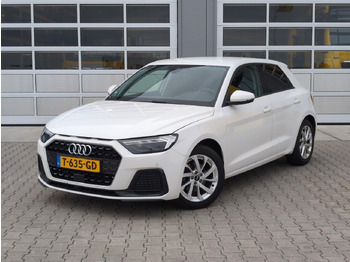 Voiture à hayon AUDI