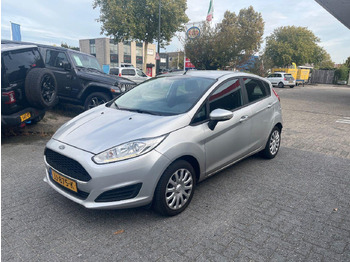 Voiture à hayon FORD
