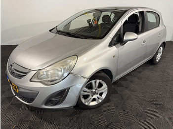 Voiture à hayon OPEL