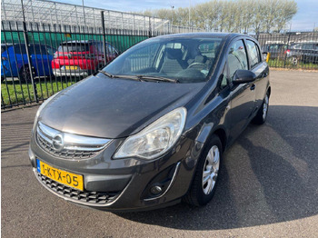 Voiture à hayon OPEL