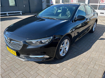 Voiture à hayon OPEL