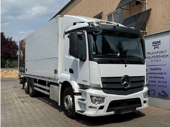 Camion pour le transport de boissons MERCEDES-BENZ