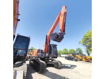 Pelle sur chenille HITACHI ZX200