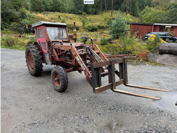 Tracteur agricole VOLVO