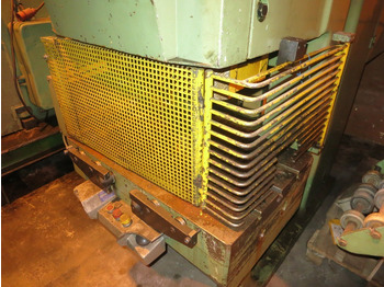 Machine à métaux