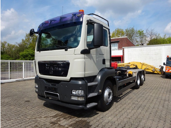 Camion ampliroll MAN