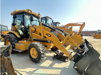 Tractopelle CATERPILLAR 420F