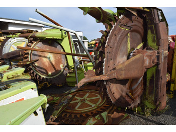 Cueilleur de maïs CLAAS RU 450: photos 2 Cueilleur de maïs CLAAS RU 450: photos 2