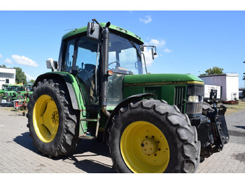 Tracteur agricole JOHN DEERE 6200