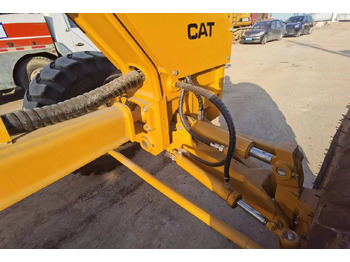 Niveleuse Caterpillar 120K: photos 5 Niveleuse Caterpillar 120K: photos 5