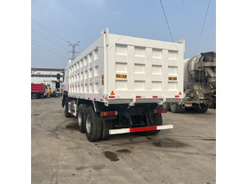 Camion benne SINOTRUK HOWO