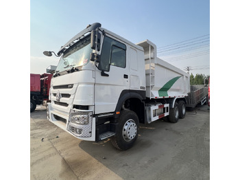 Camion fourgon SINOTRUK HOWO