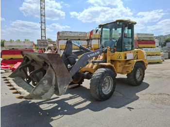 Chargeuse sur pneus VOLVO L30