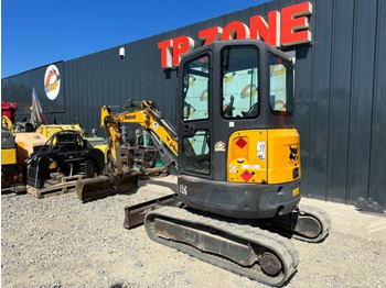 Mini pelle Bobcat E26 Cabine à 20500 € HT: photos 4