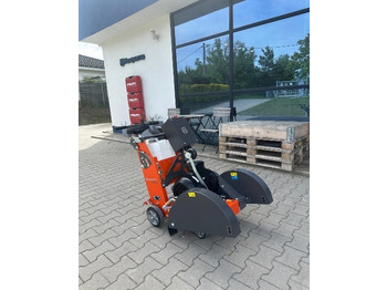 Travaux routiers HUSQVARNA