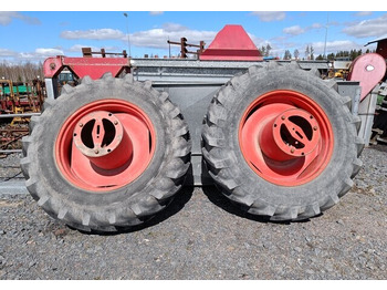 Roue complète pour Machine agricole Taurus Paripyörät 18.4R38 todella hyväkuntoiset Fendt Farmer 312LSA sopivat: photos 2