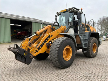 Chargeuse sur pneus LIEBHERR