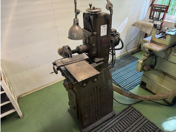 Machine à métaux