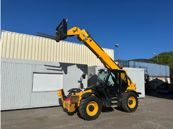 Chariot télescopique JCB