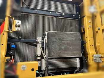 Pelle sur chenille CATERPILLAR 330GC: photos 5