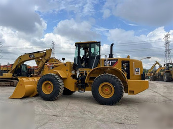 Chargeuse sur pneus CATERPILLAR 966H