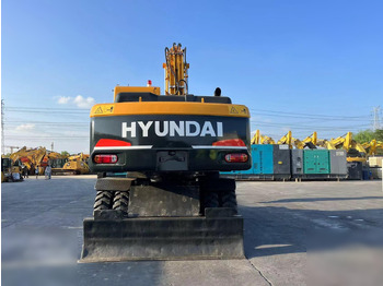 Crédit-bail de HYUNDAI ROBEX 210W-9 HYUNDAI ROBEX 210W-9: photos 3